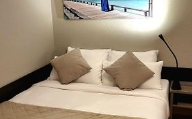 Apartment Mit Balkon Am Rhein