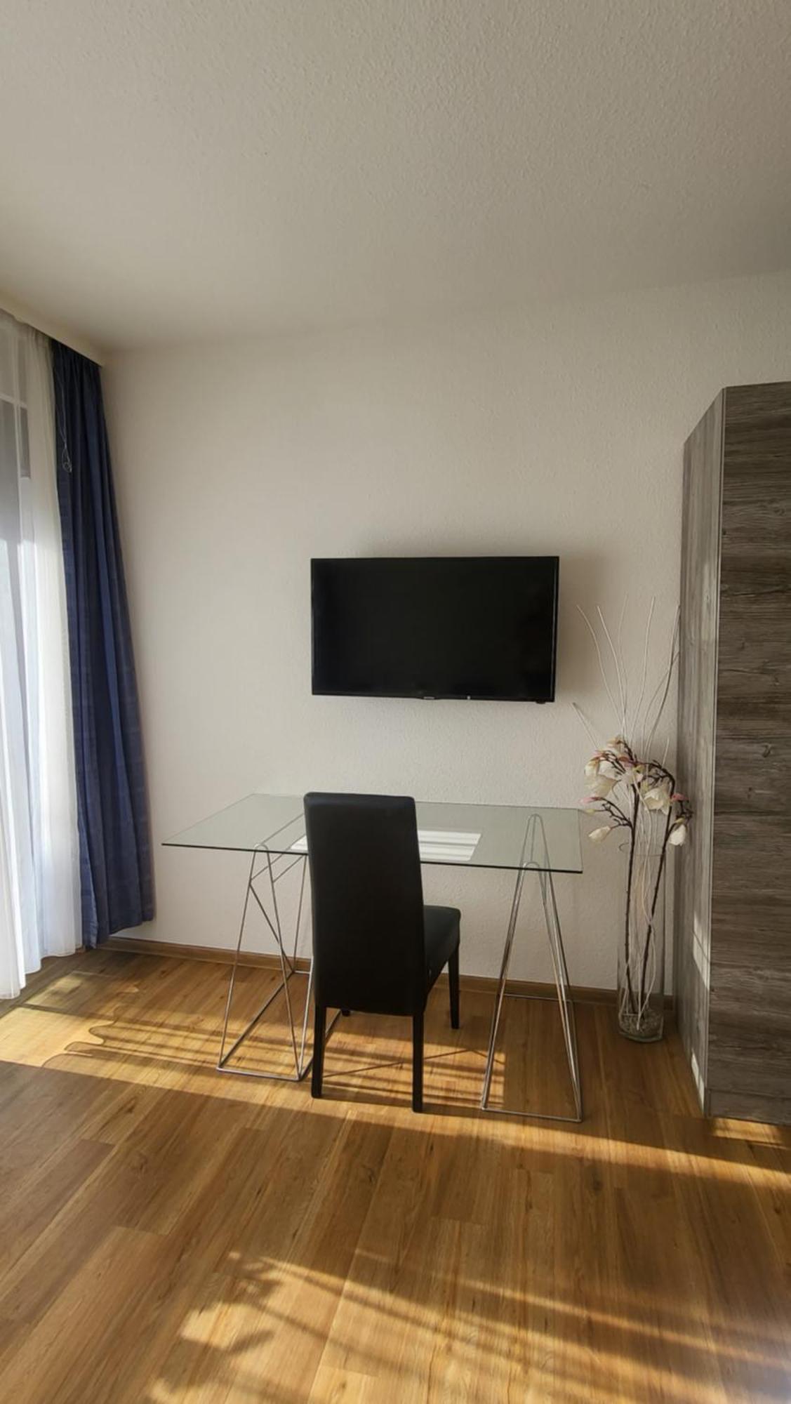 Apartment Mit Balkon Am Rhein Koblenz  Exterior foto